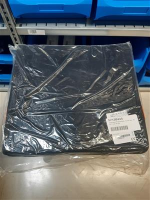 52130444_0.jpg
